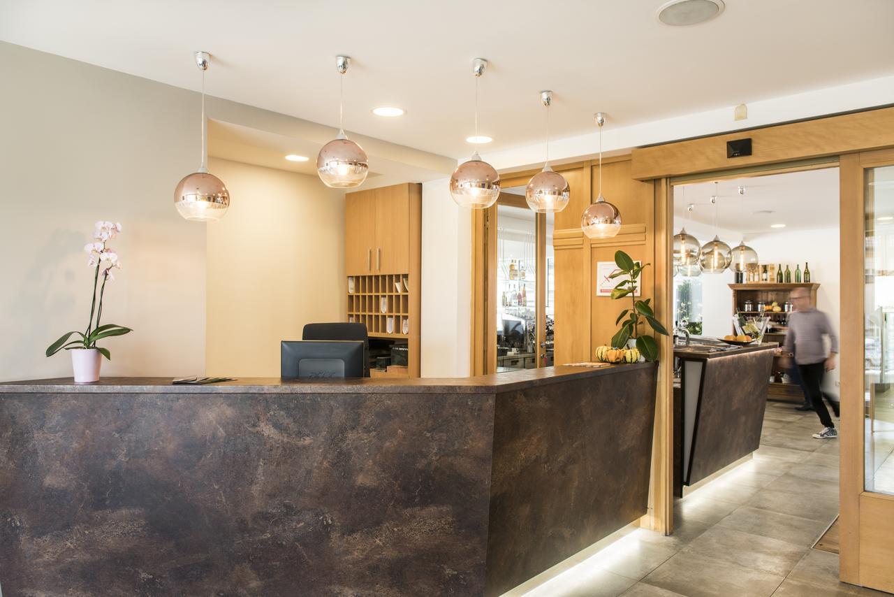 Hotel Troja Praha Eksteriør bilde